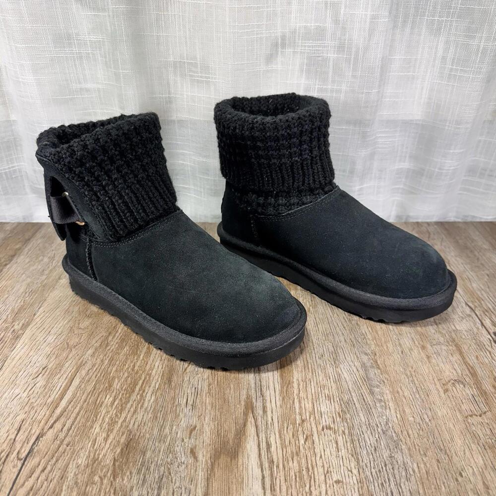 UGG‎ Classic Short Knit Cuff Boots Black Suede Shearling Foldover Bow Winter 6